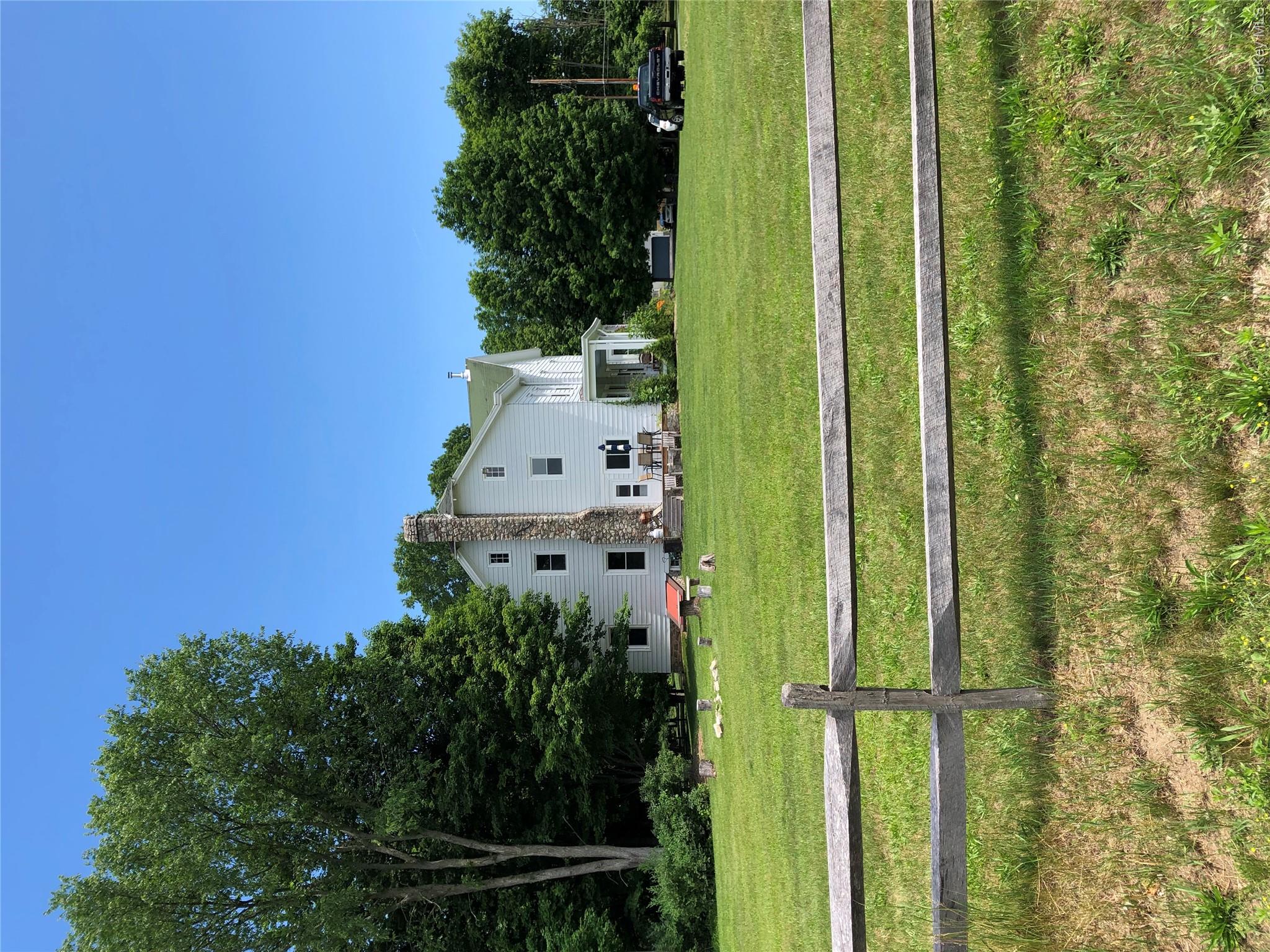 181 Huguenot Street – For Sale photo 3