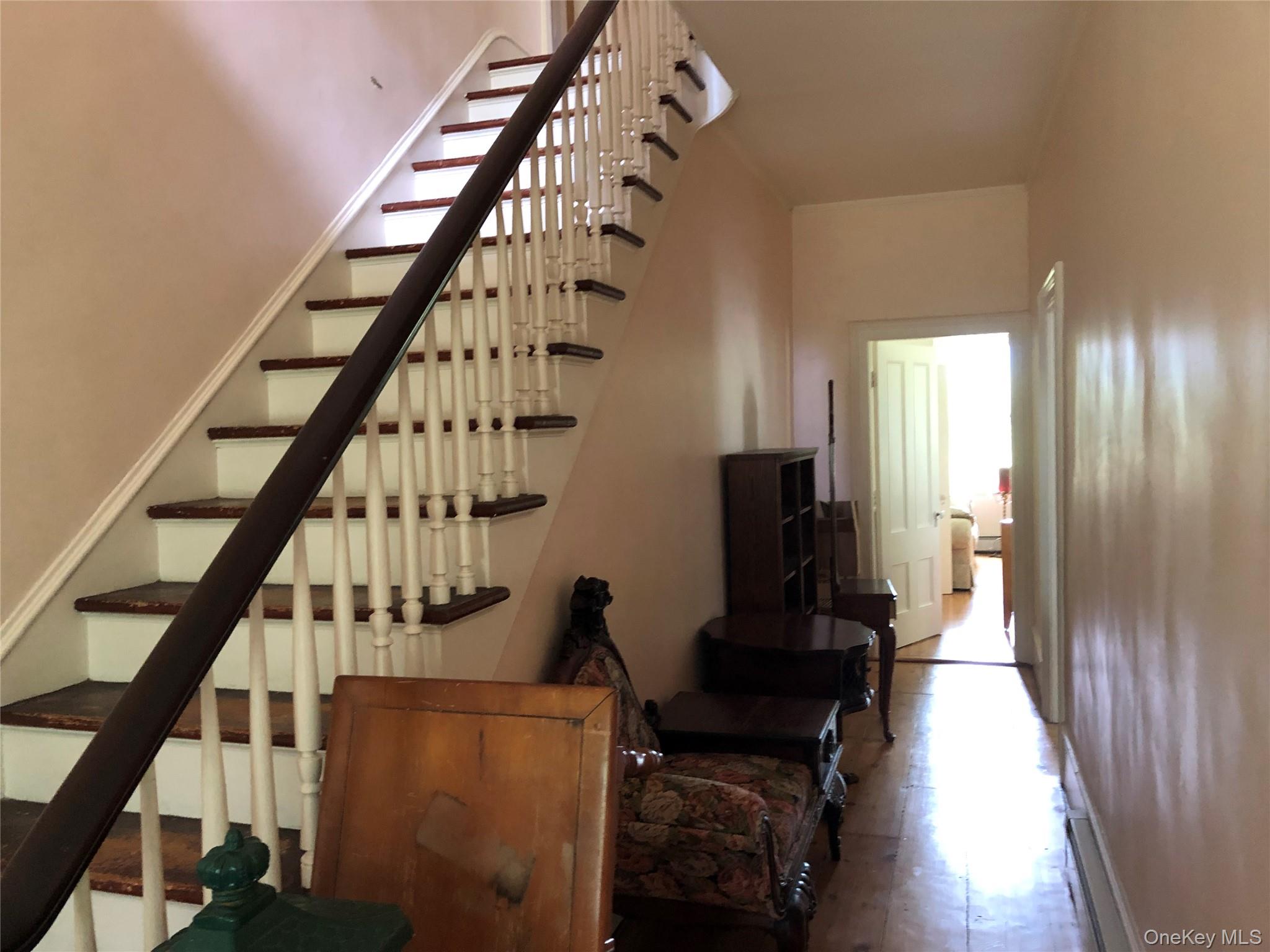 181 Huguenot Street – For Sale photo 16