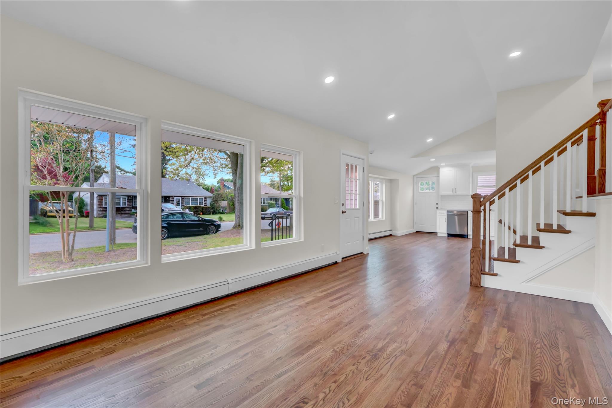 15 Glenwood Lane – For Sale photo 3
