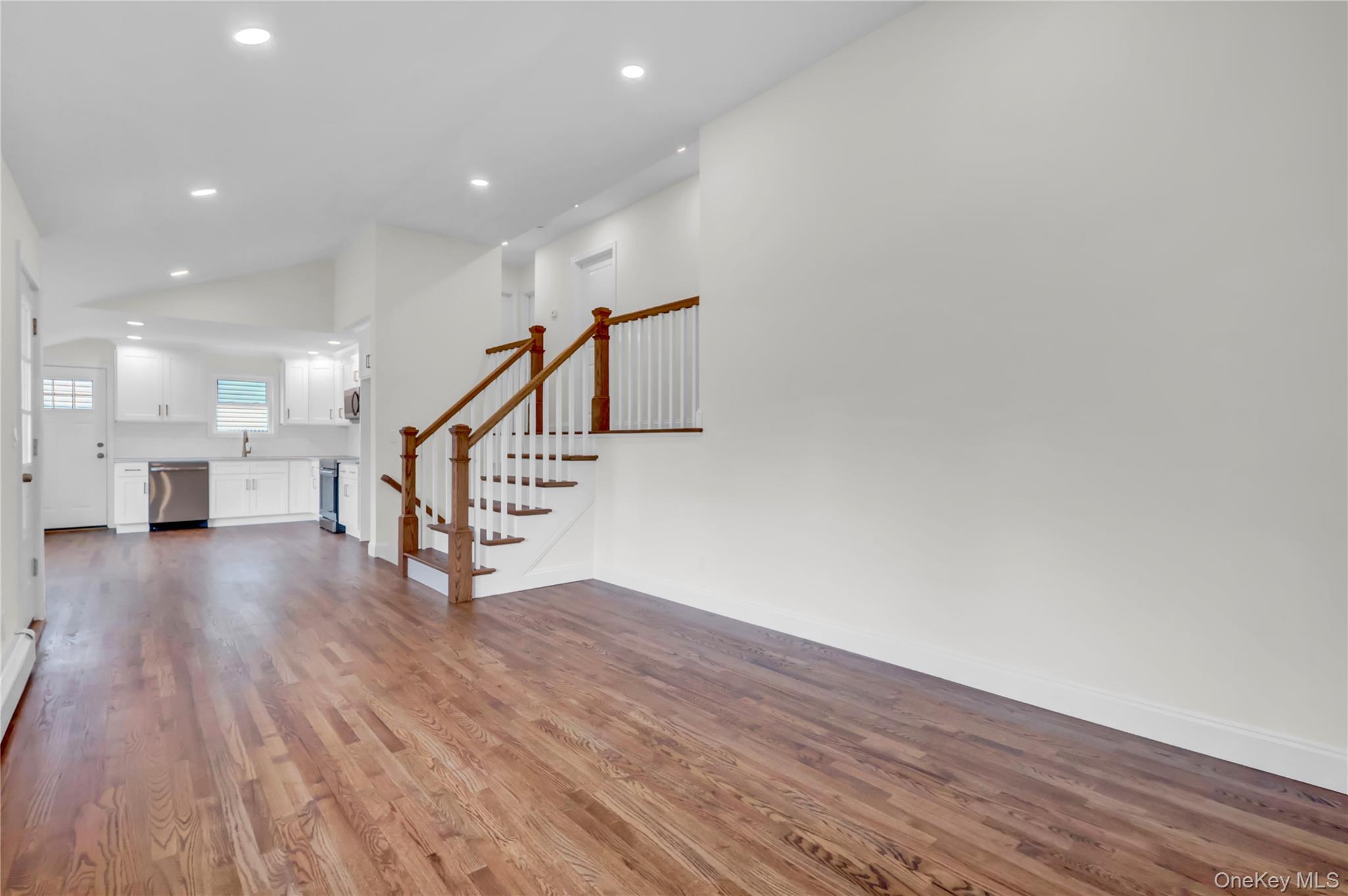 15 Glenwood Lane – For Sale photo 4