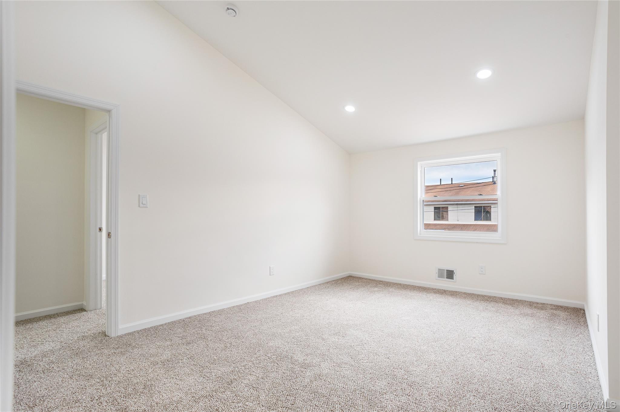 33 Marc Street – For Sale photo 17