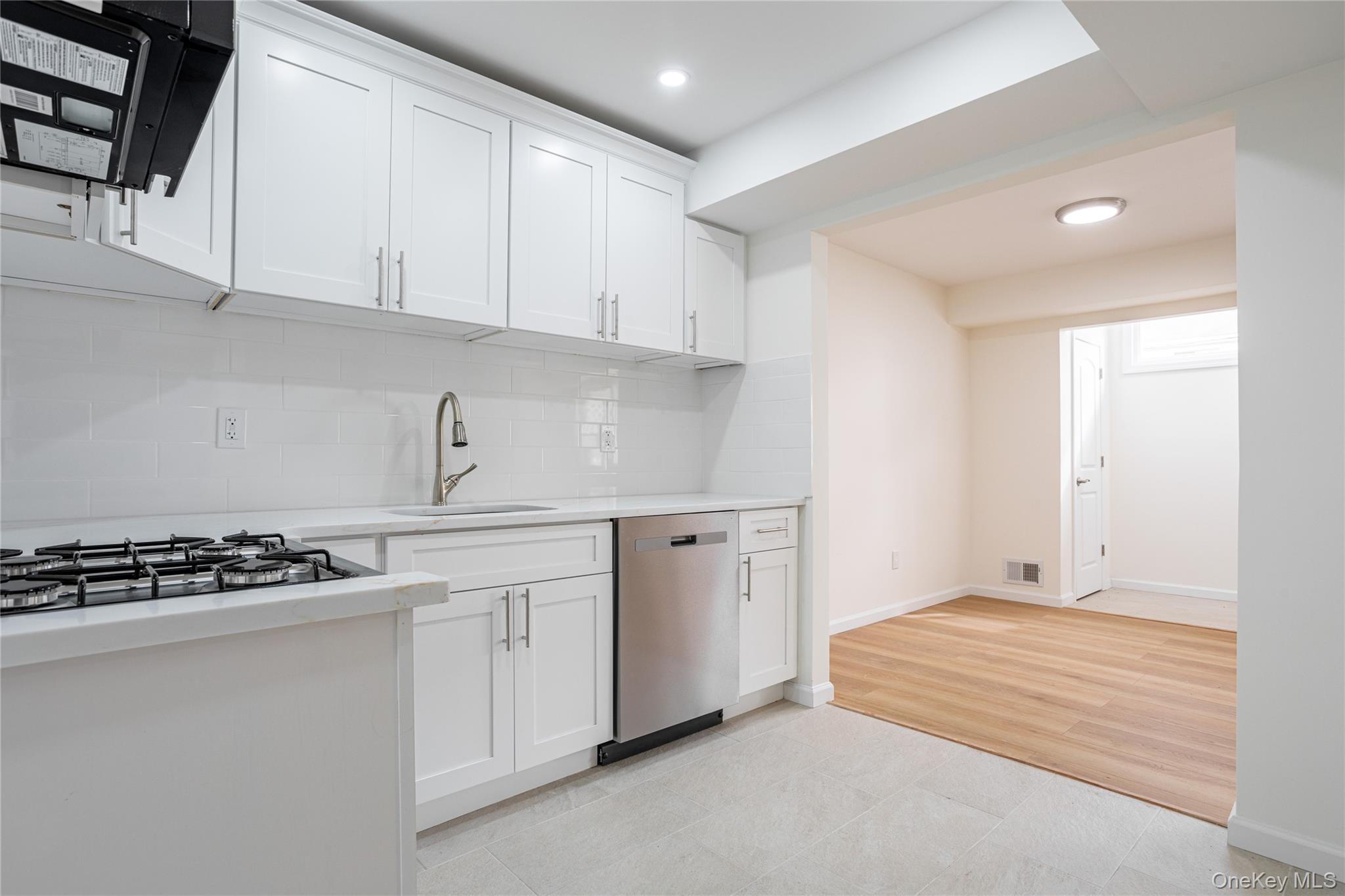 33 Marc Street – For Sale photo 10