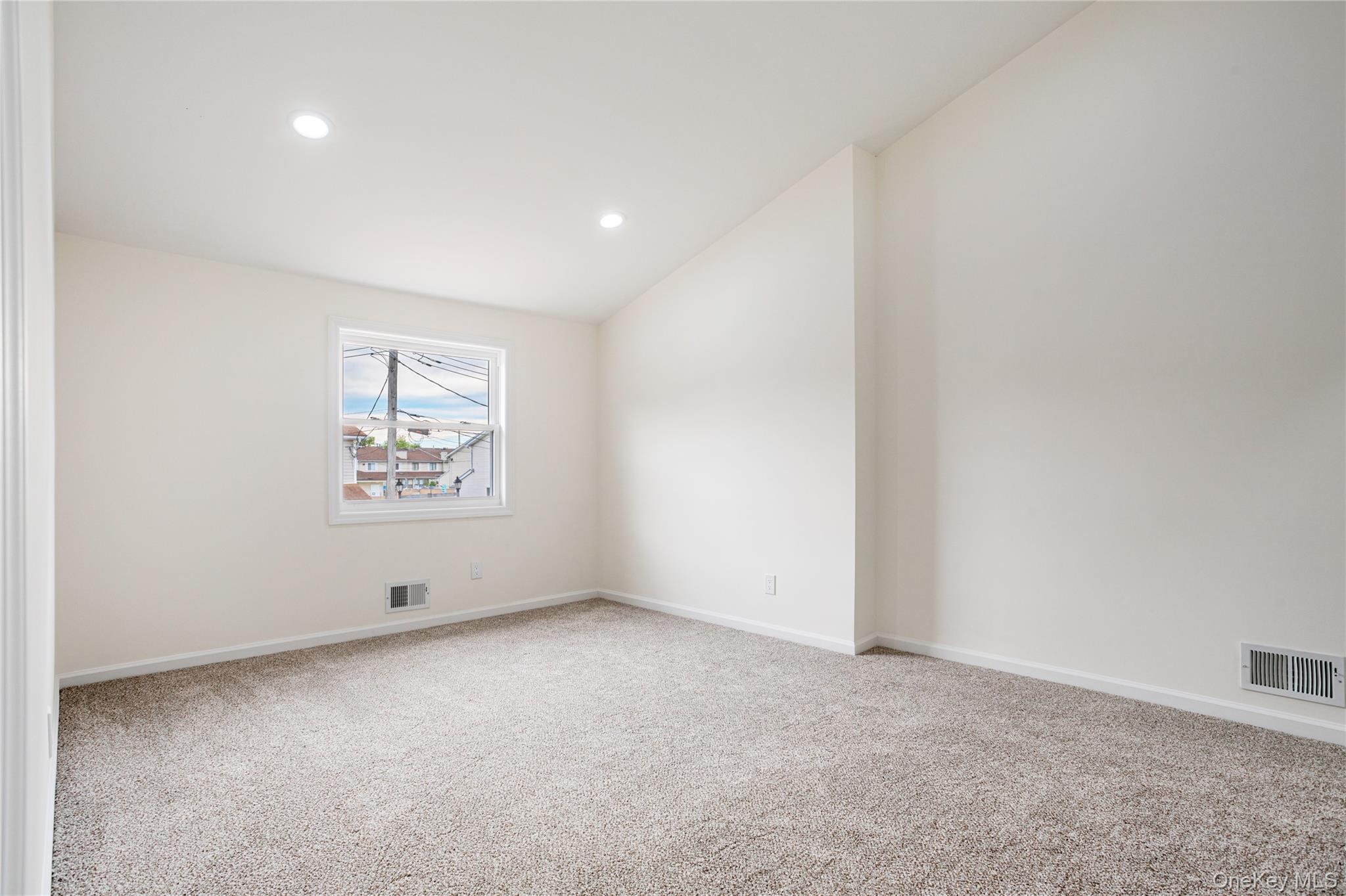 33 Marc Street – For Sale photo 16