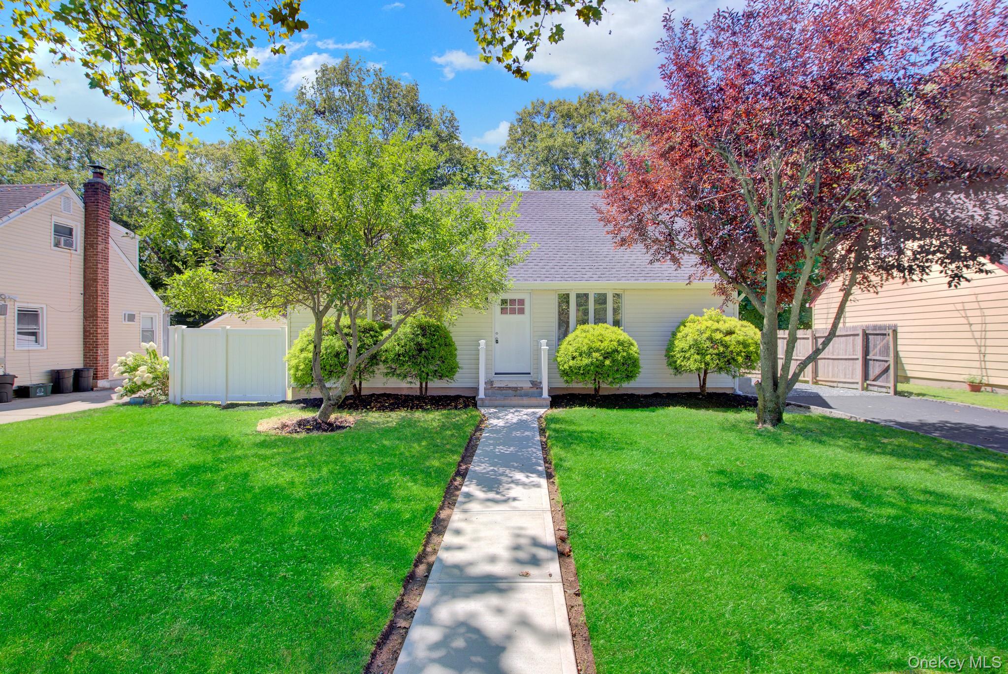 11 Parkwood Road – For Sale