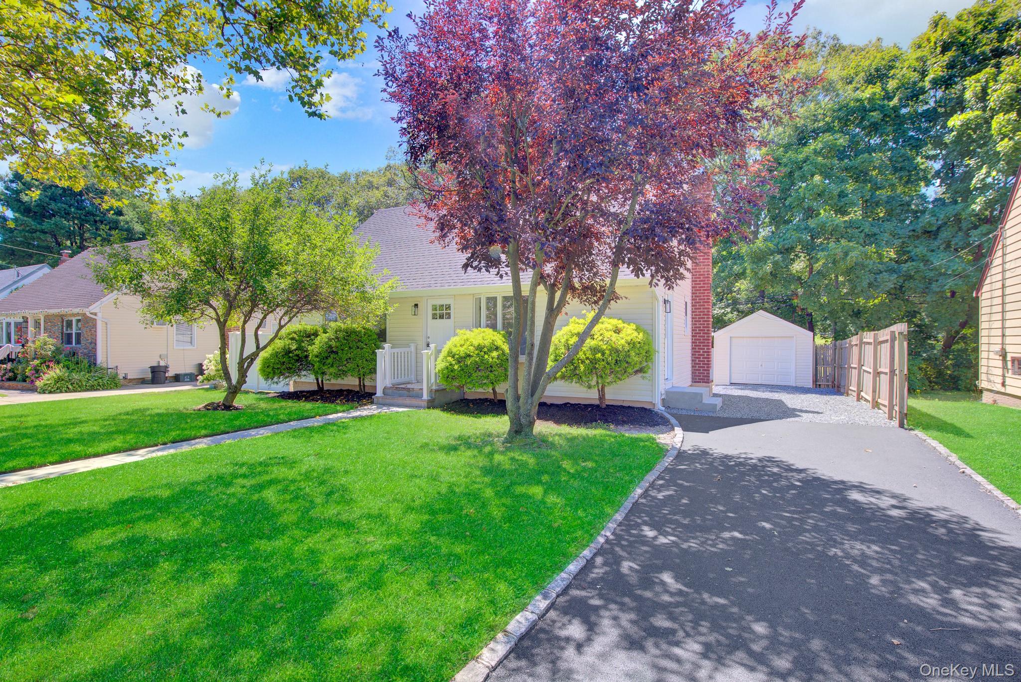 11 Parkwood Road – For Sale photo 2