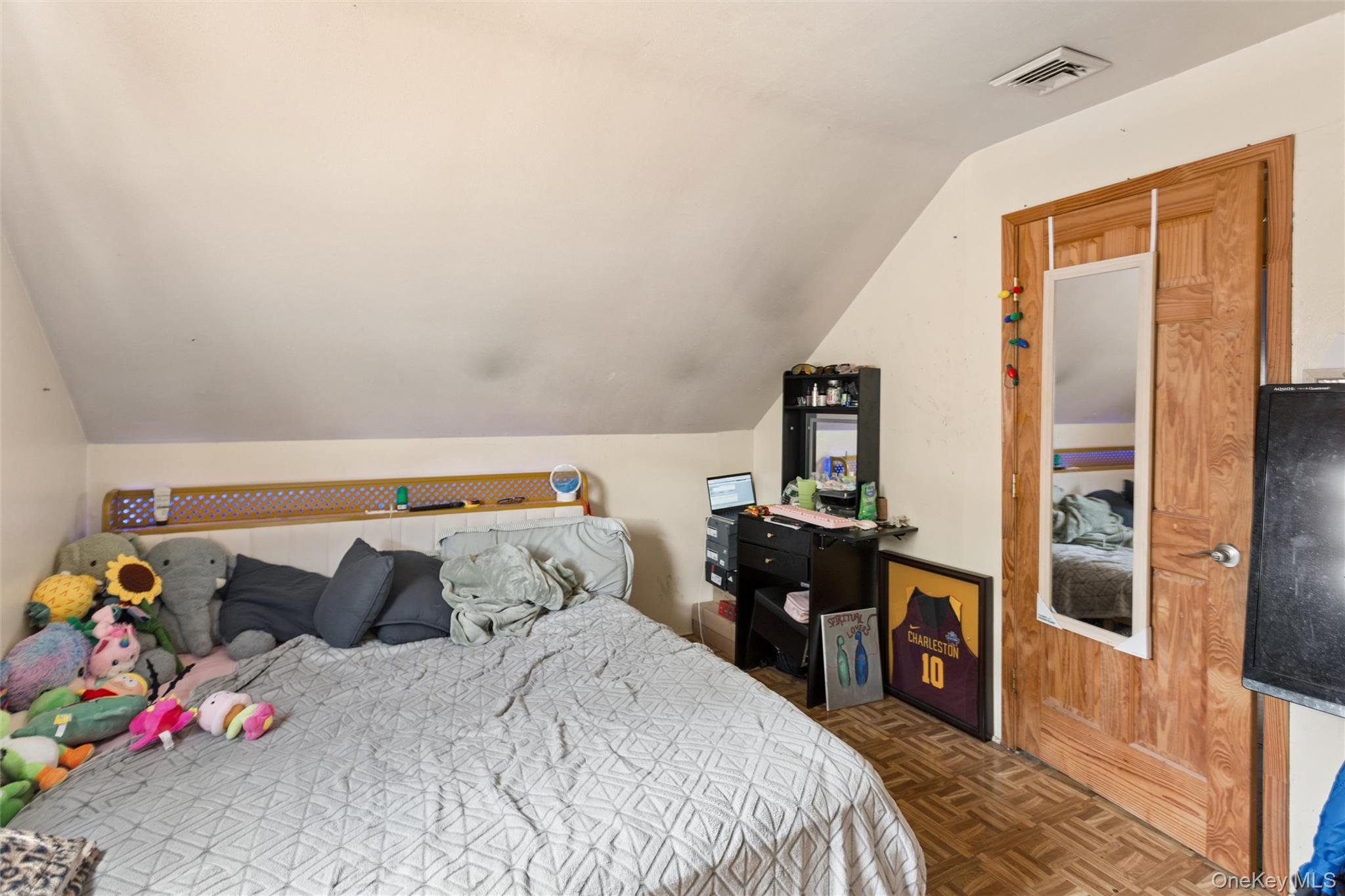 650 Eagle Avenue – For Sale photo 8