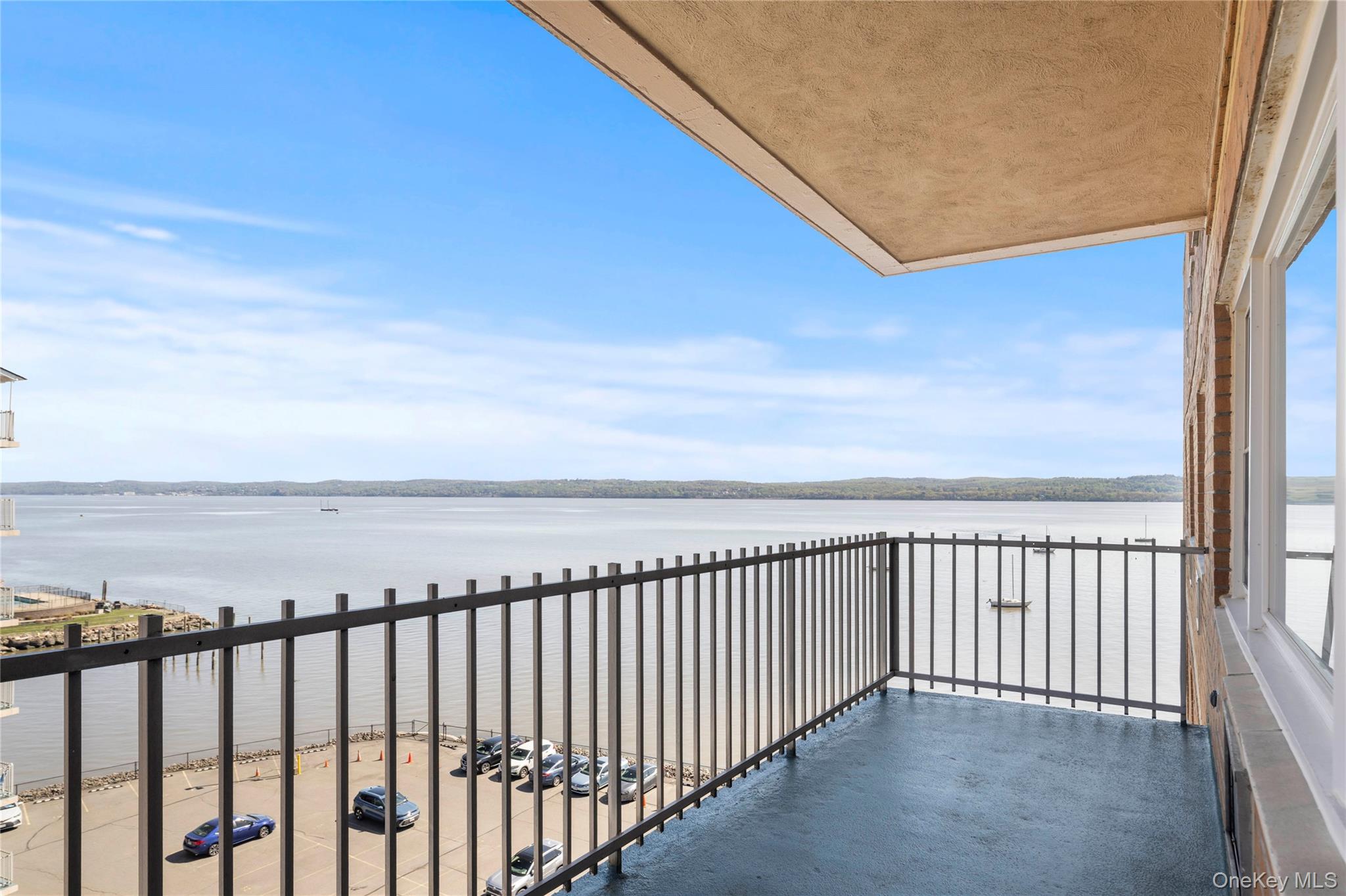101 Gedney Street, Unit 5J photo 4