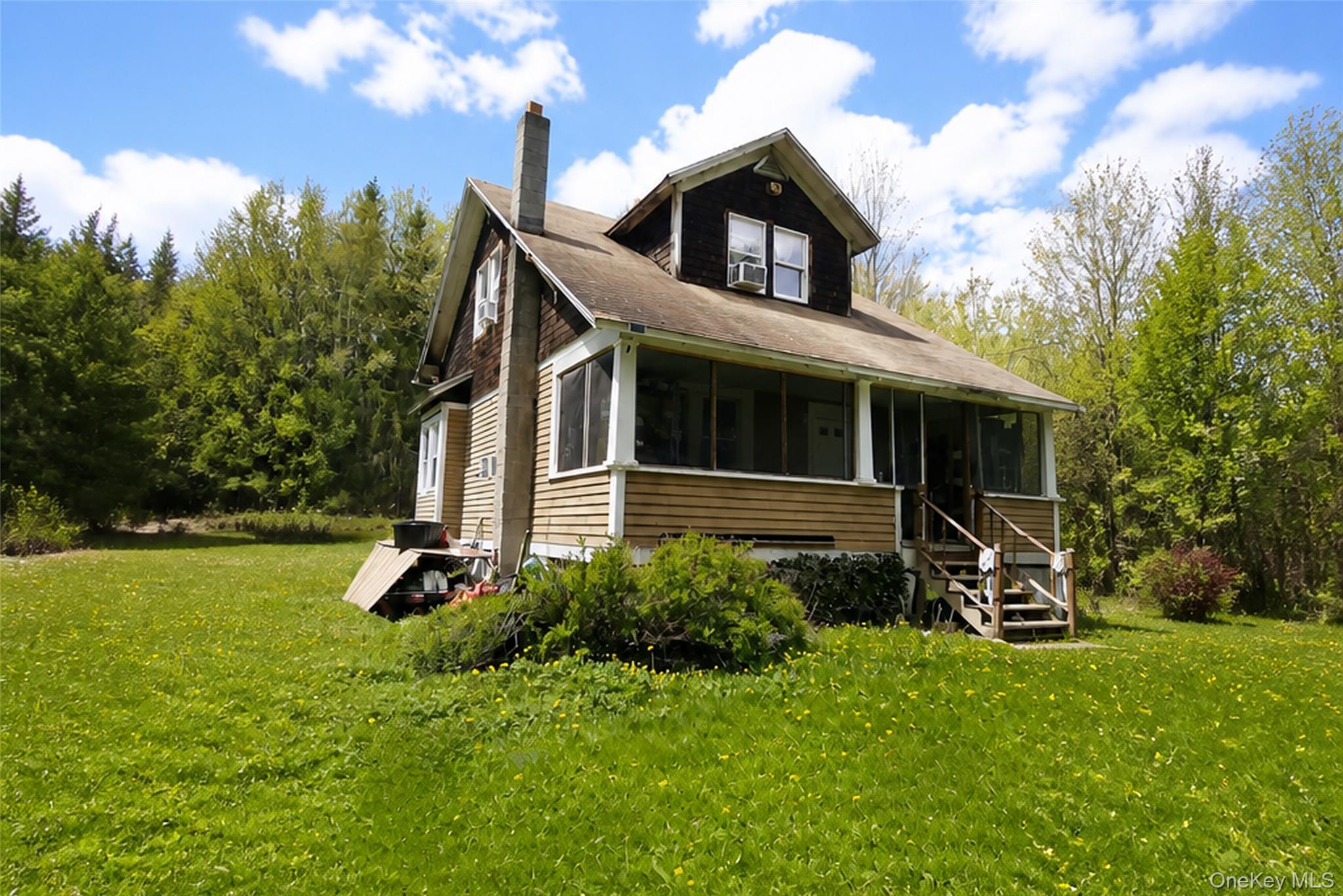 5033 Main Street – For Sale