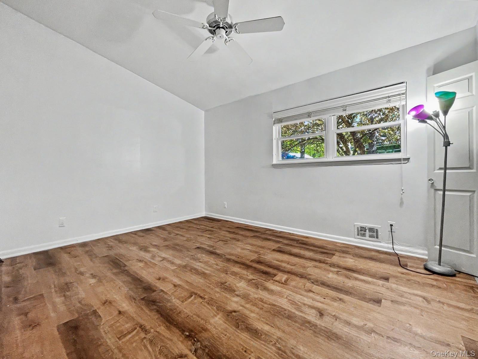 198 Lake Shore Drive E – For Sale photo 12