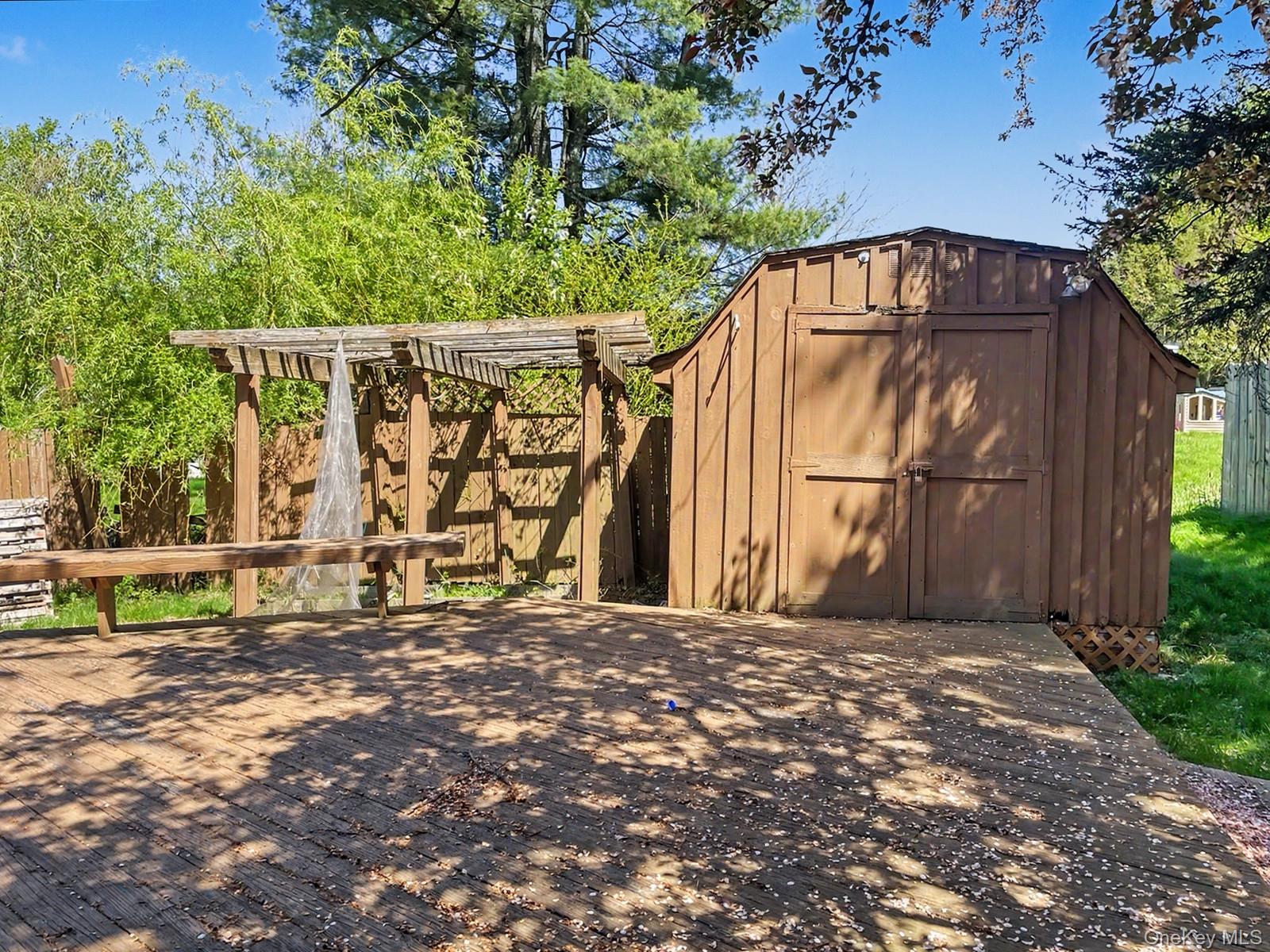 198 Lake Shore Drive E – For Sale photo 20