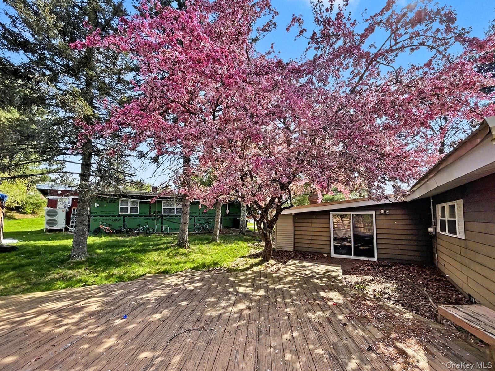 198 Lake Shore Drive E – For Sale photo 21