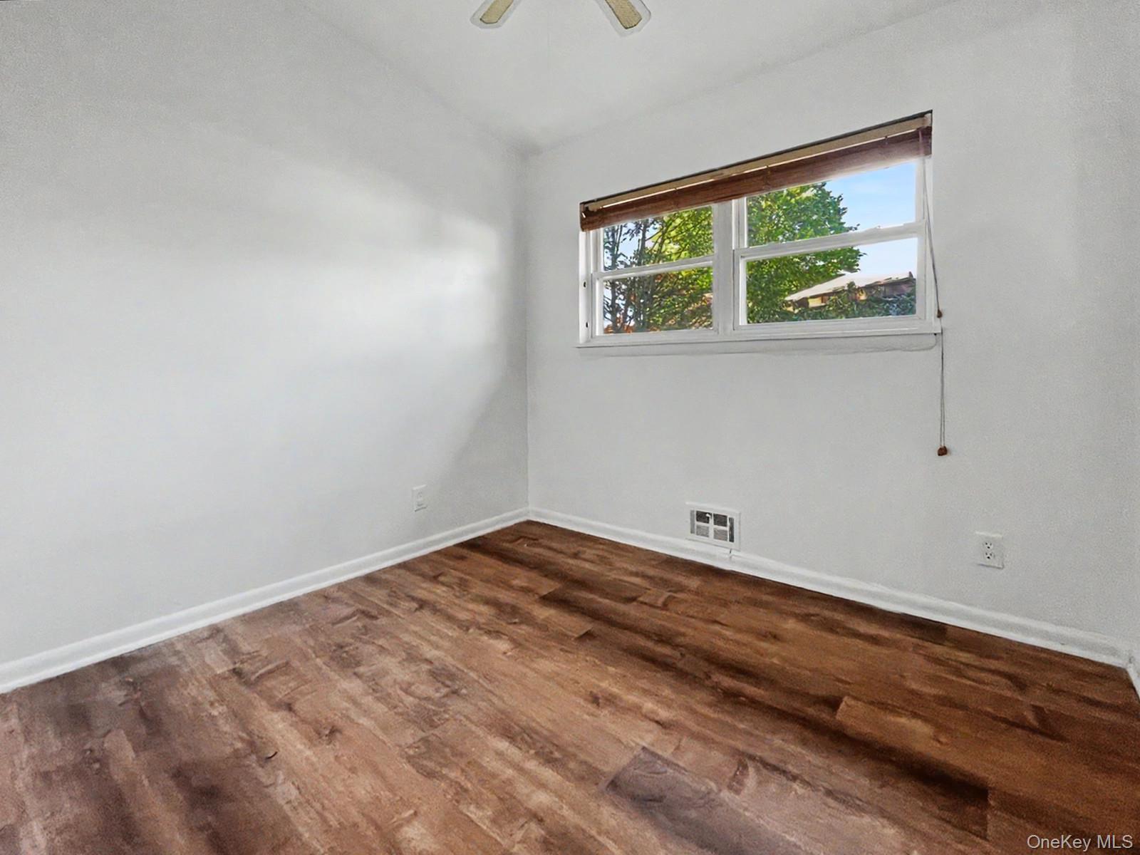 198 Lake Shore Drive E – For Sale photo 16