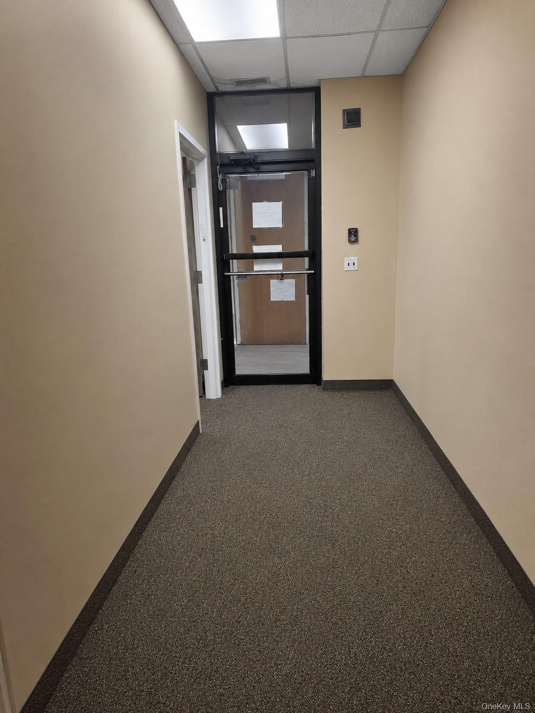 1 Executive Boulevard, Unit 105B photo 13