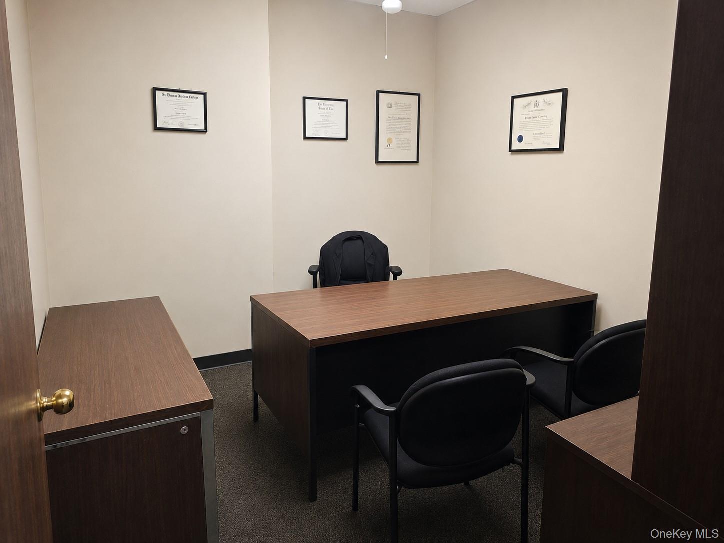 1 Executive Boulevard, Unit 105B photo 4