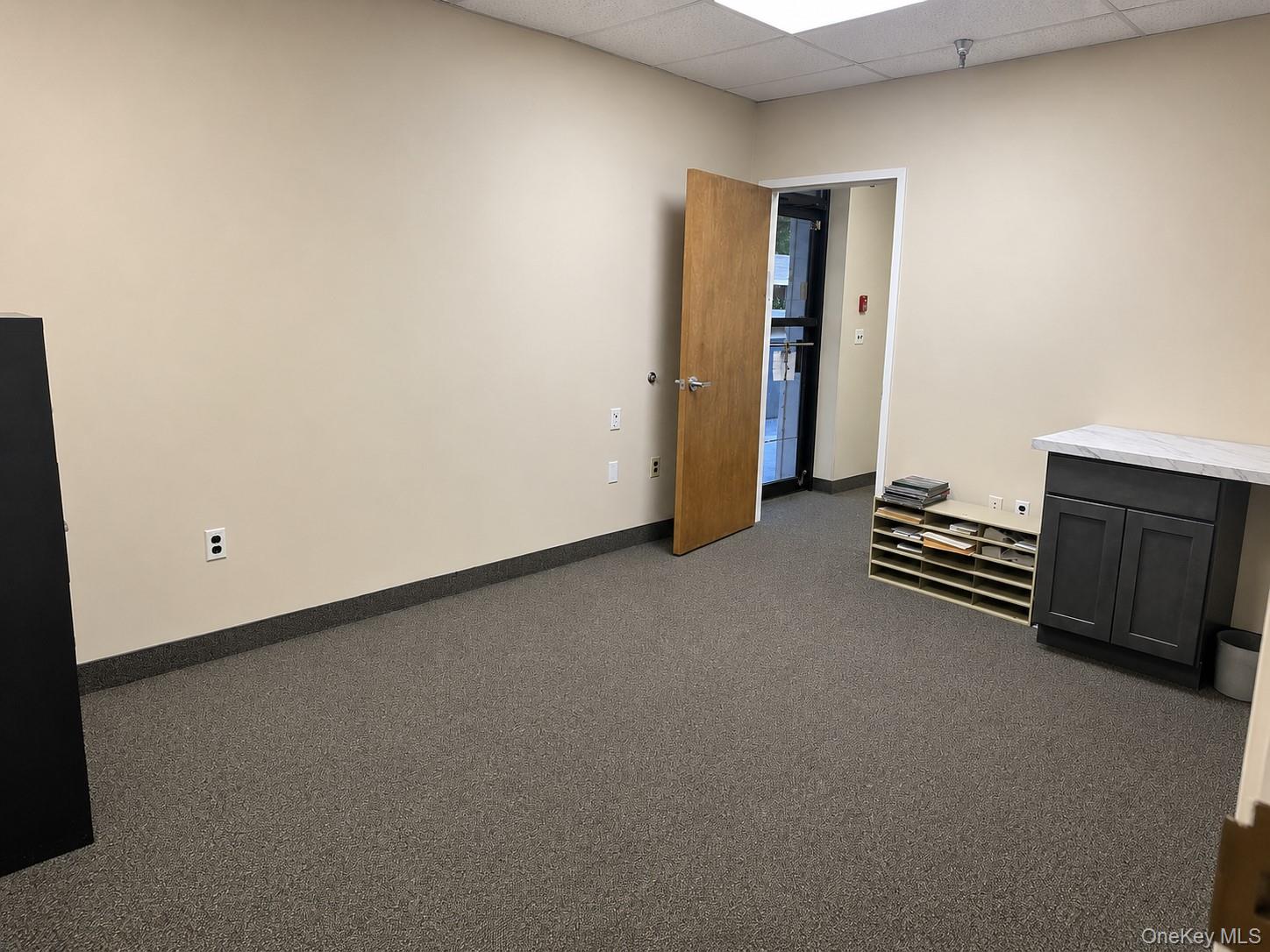 1 Executive Boulevard, Unit 105B photo 19