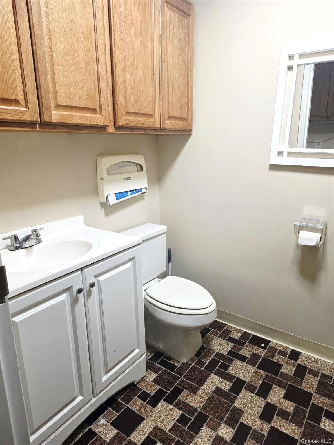 1 Executive Boulevard, Unit 105B photo 24