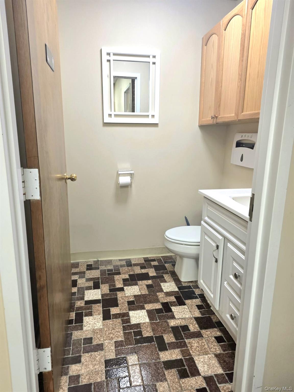 1 Executive Boulevard, Unit 105B photo 21