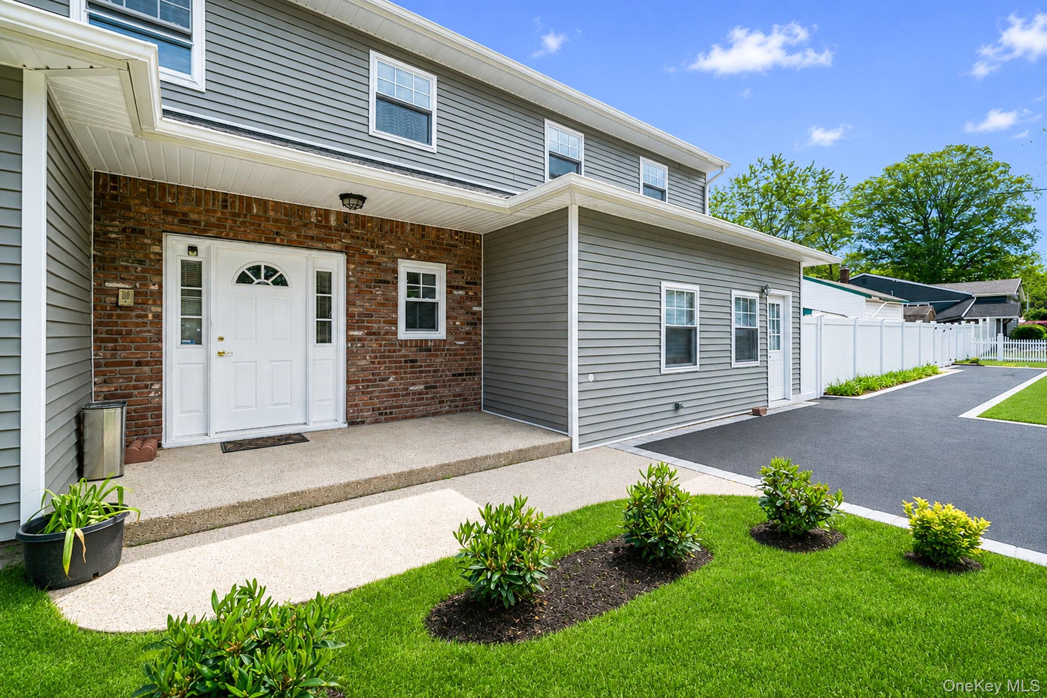 883 Hawkins Avenue – For Sale photo 4