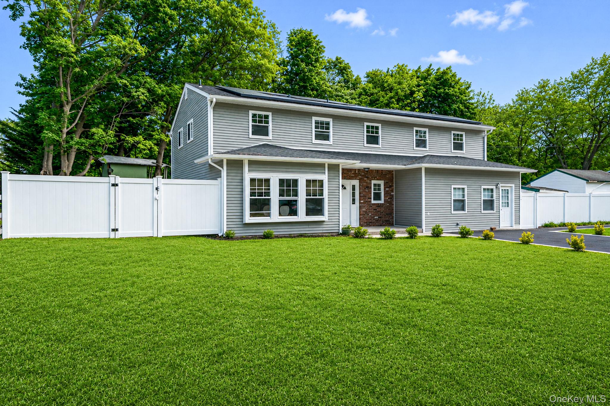 883 Hawkins Avenue – For Sale photo 3