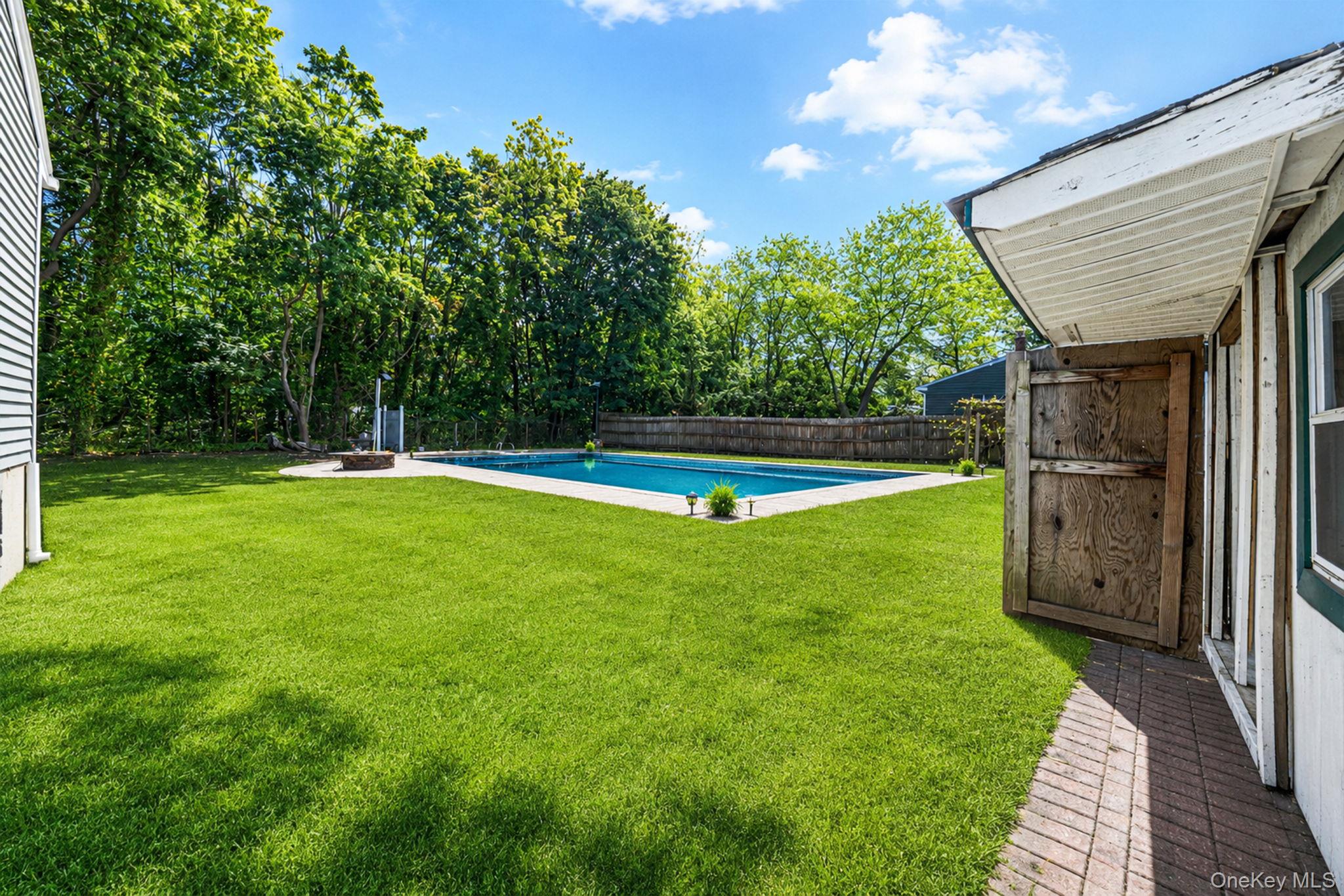 883 Hawkins Avenue – For Sale photo 10