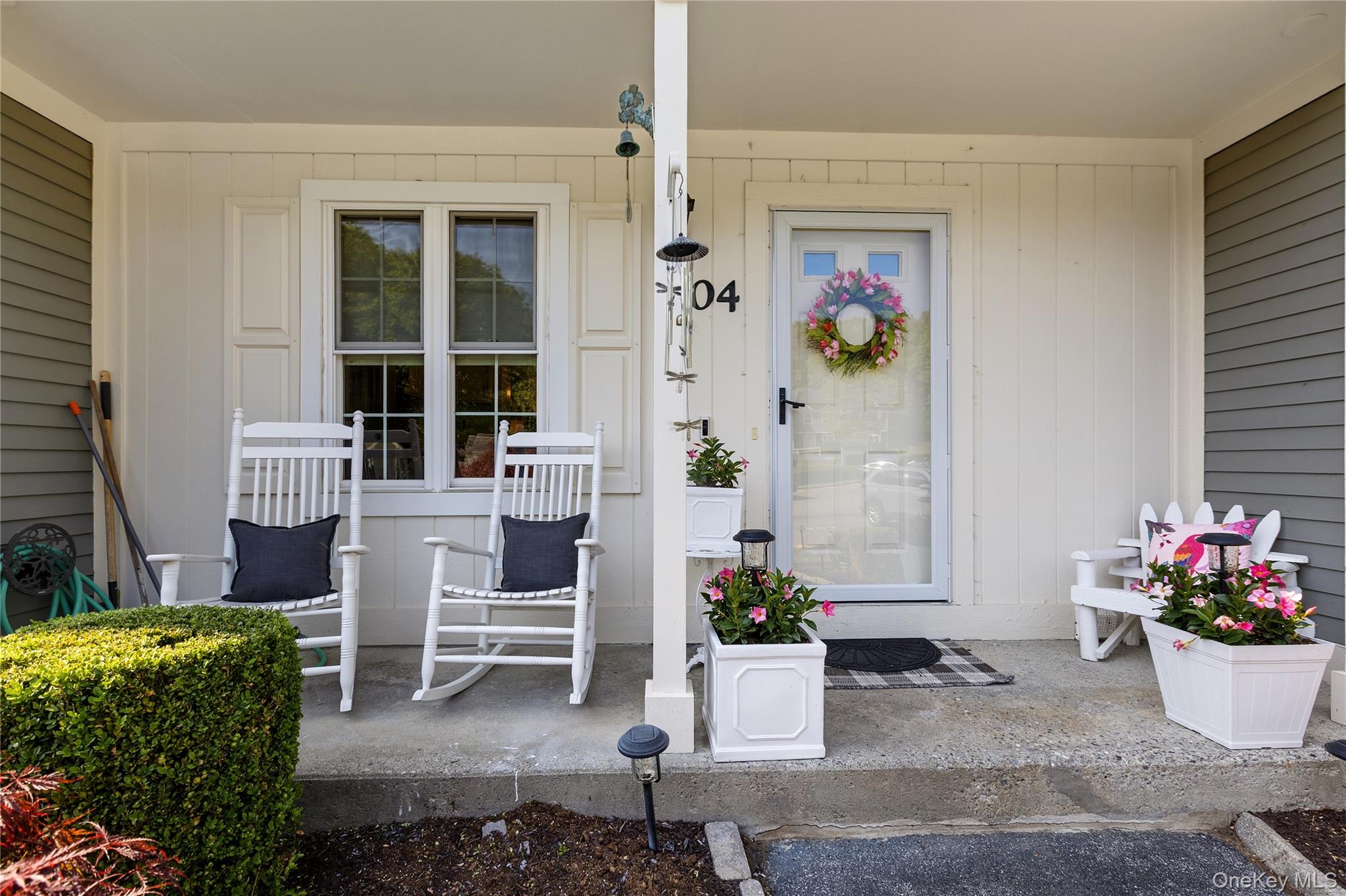 204 Twin Brook Court – For Sale photo 2