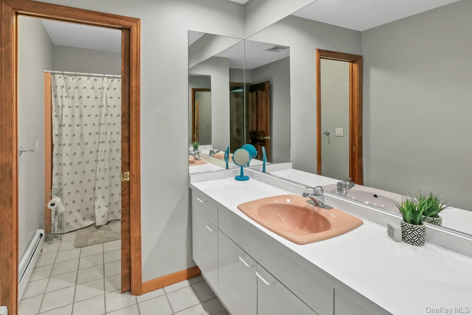 220 Oxford Road – For Sale photo 13
