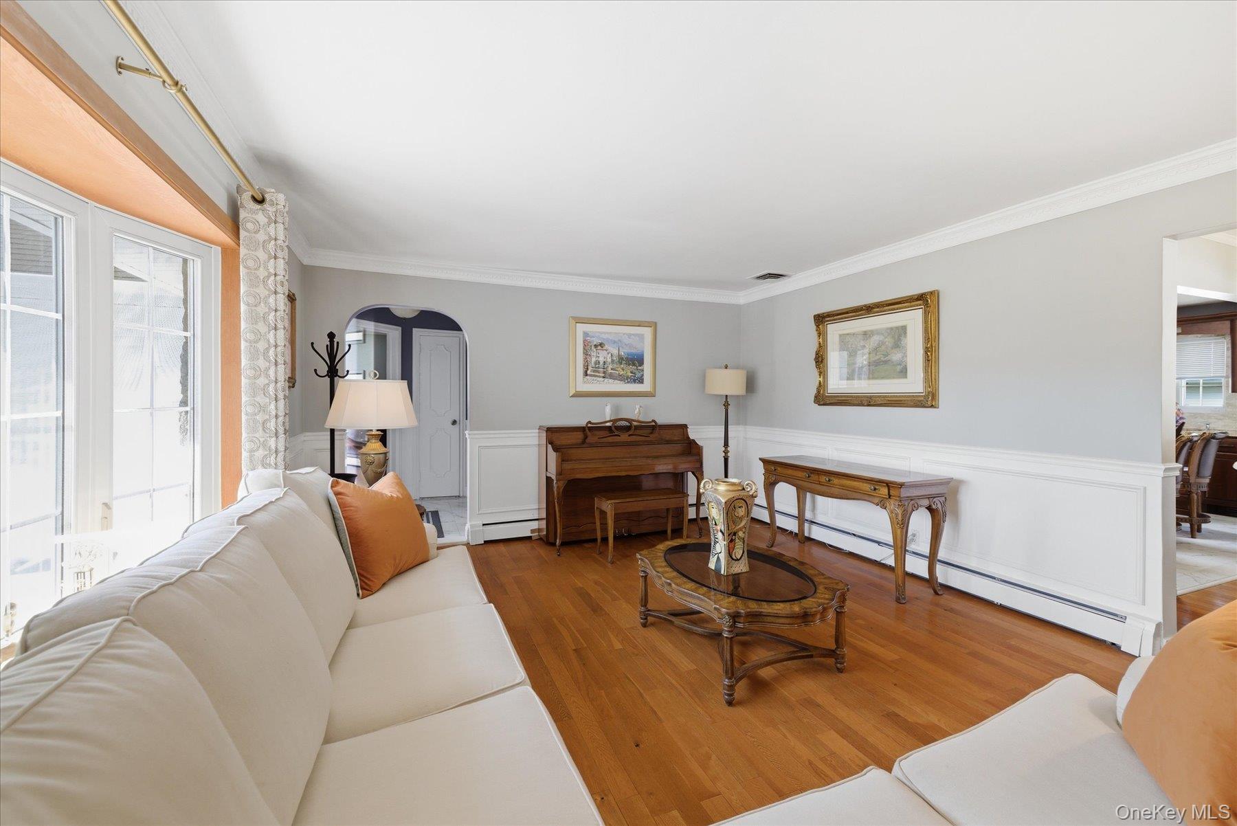 708 Lorentz Street – For Sale photo 5
