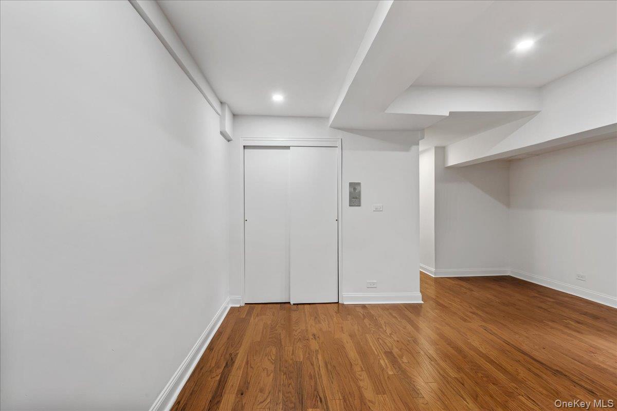 139-15 83rd Avenue, Unit B32 photo 4