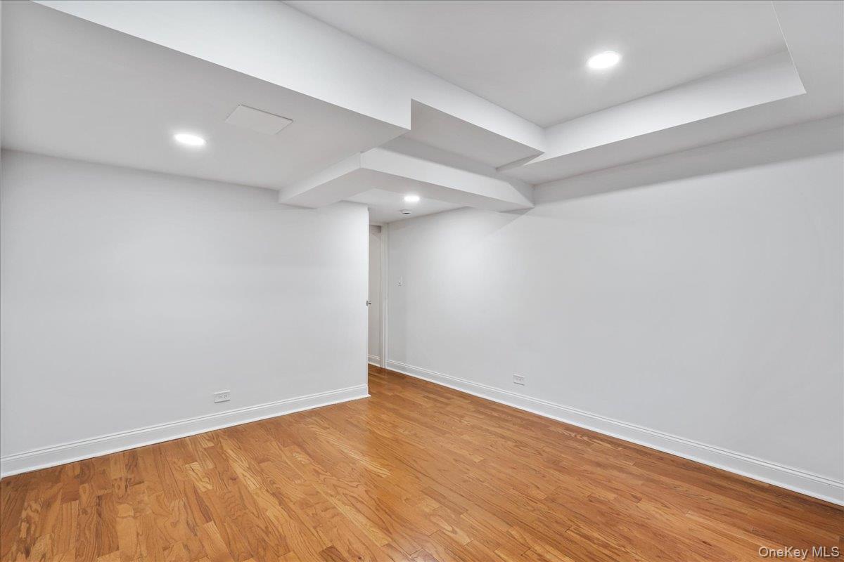 139-15 83rd Avenue, Unit B32 photo 9