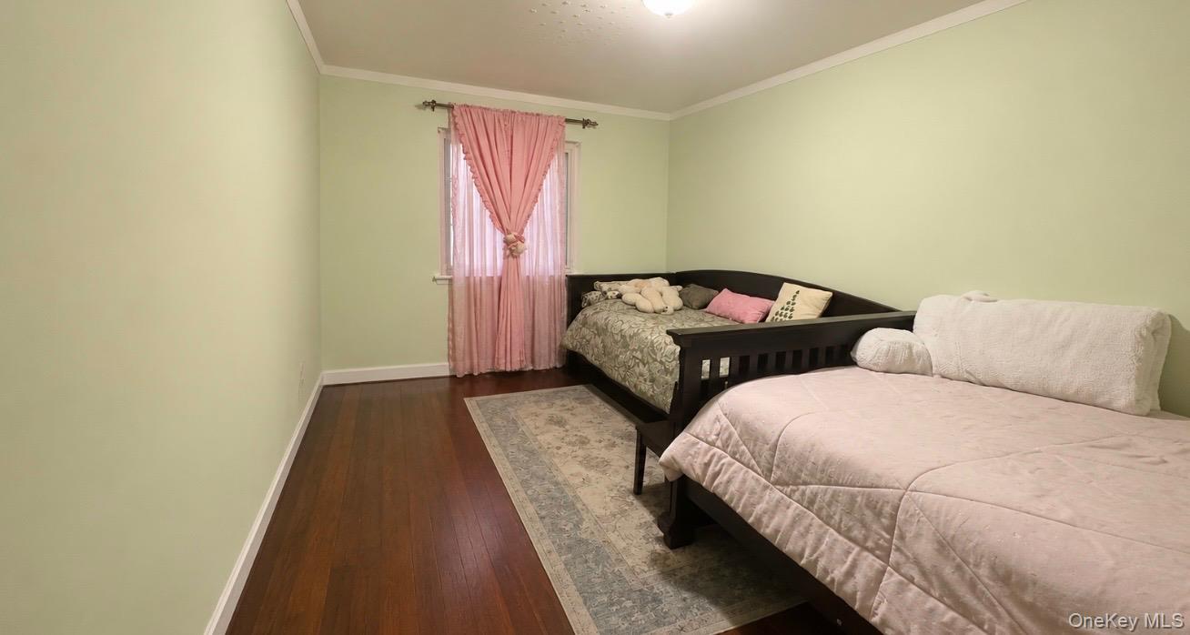 930 Merrick Rd, Unit 5 photo 3