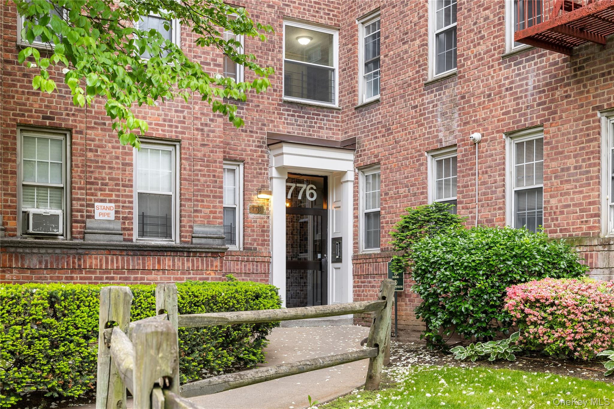 776 Bronx River Road, Unit B41 photo 2
