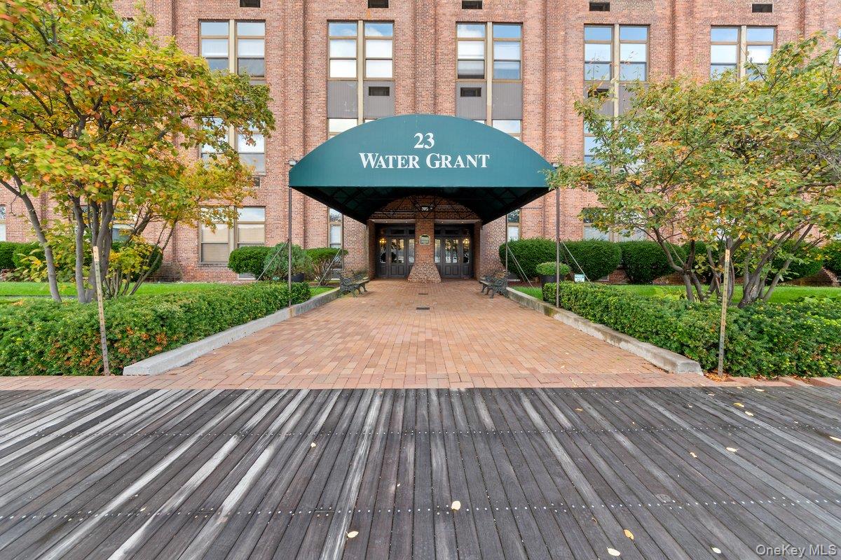 23 Water Grant Street, Unit 2N