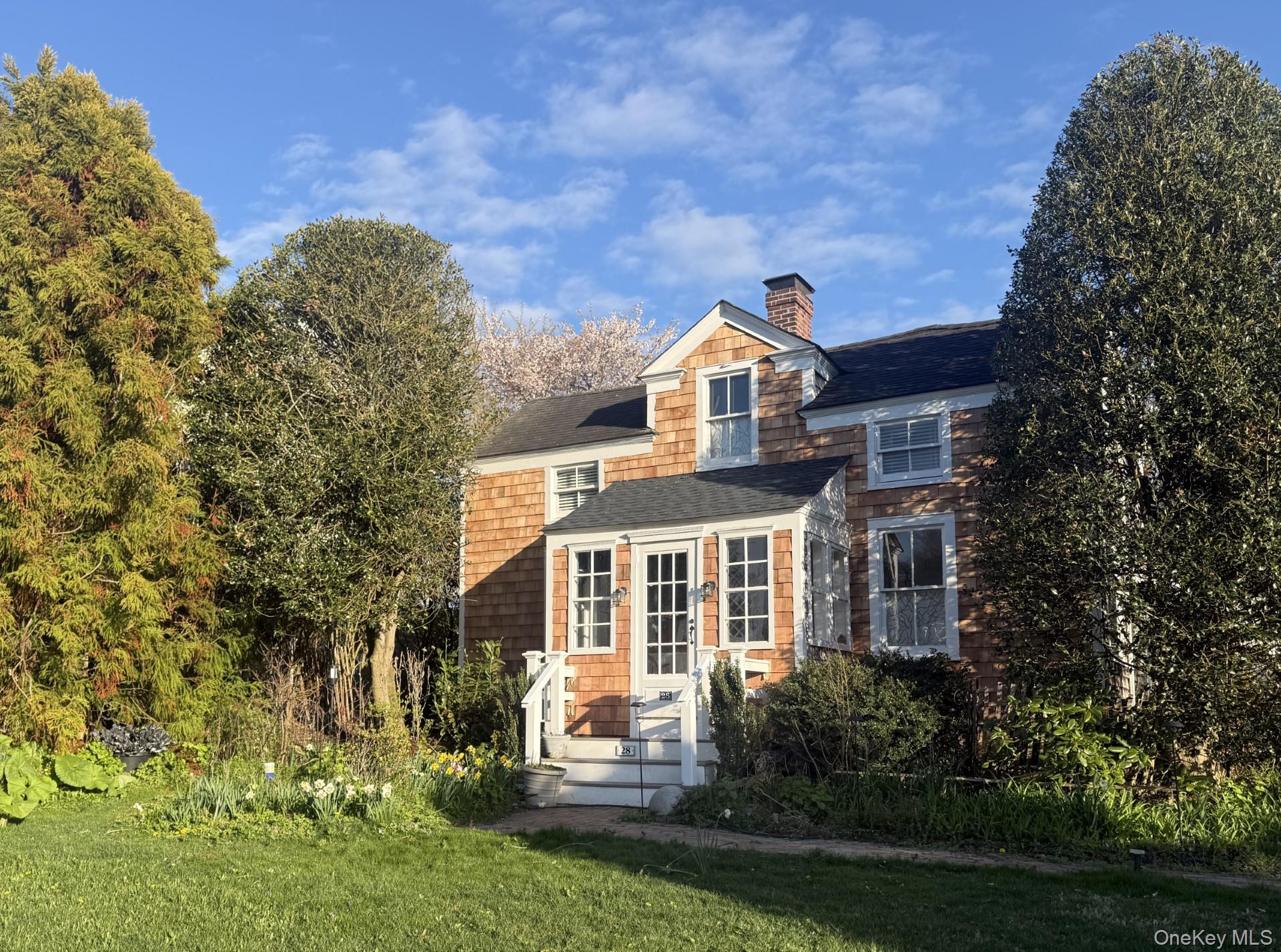 28 Bowden Square – For Sale photo 3