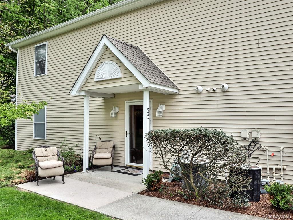 25 Village Cove – For Sale photo 2