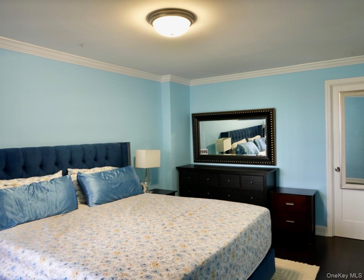 5900 Arlington Avenue, Unit 3X photo 8