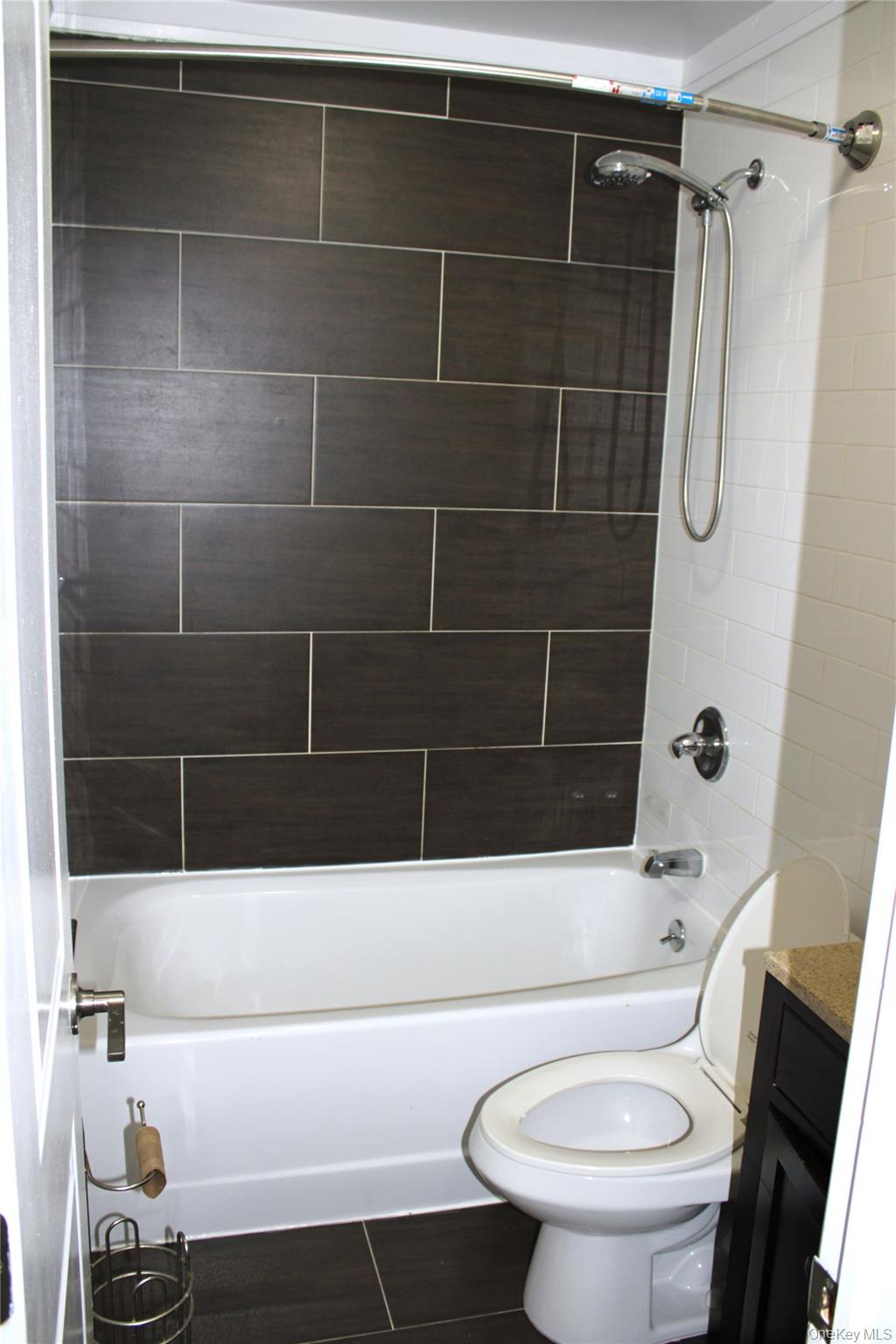 150-42 99th Place – For Sale photo 12