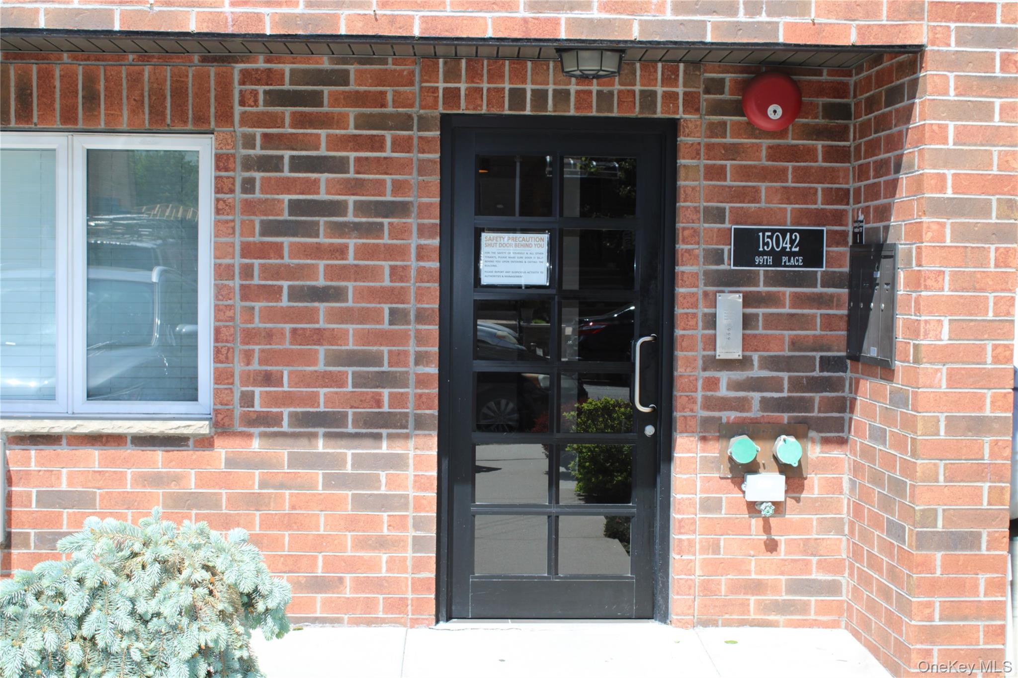 150-42 99th Place – For Sale photo 3