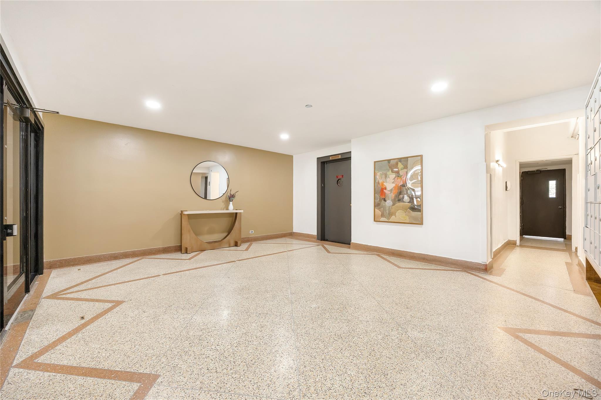 2830 Briggs Avenue, Unit 4C photo 9