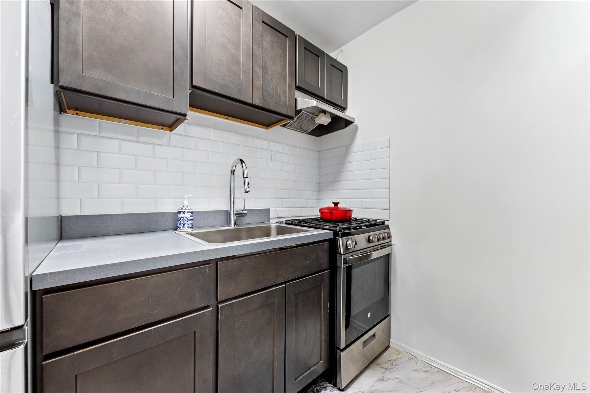 2830 Briggs Avenue, Unit 4C photo 7