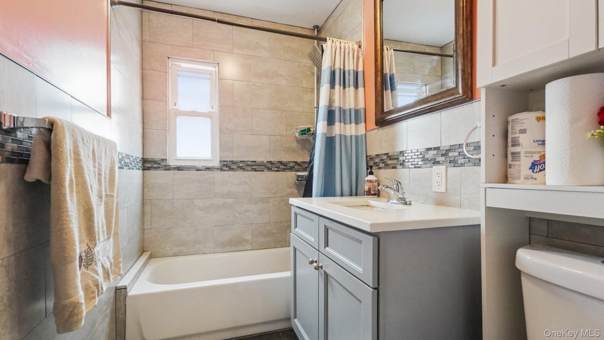 2733 Hone Avenue – For Sale photo 11