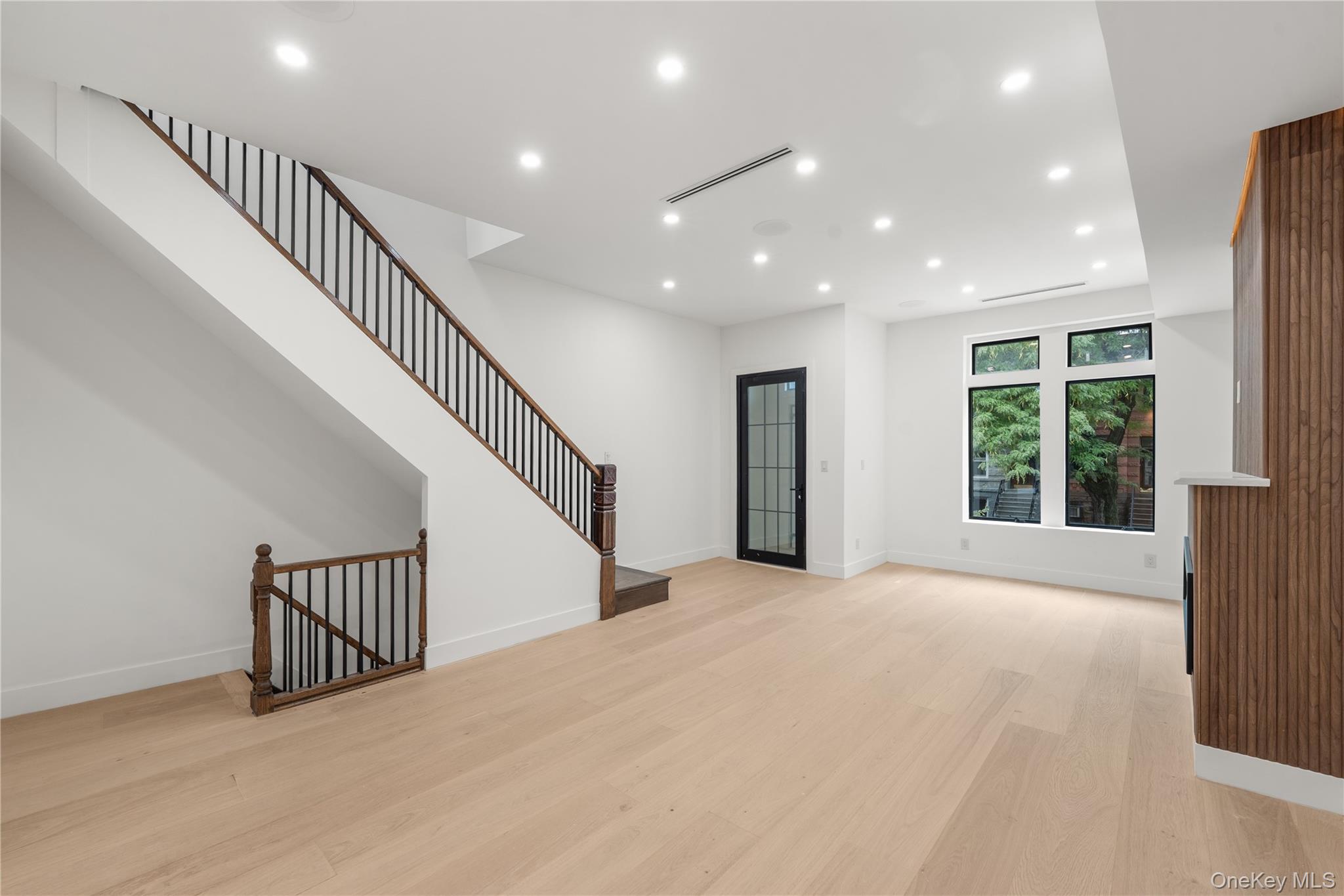408 Bainbridge Street – For Sale photo 23