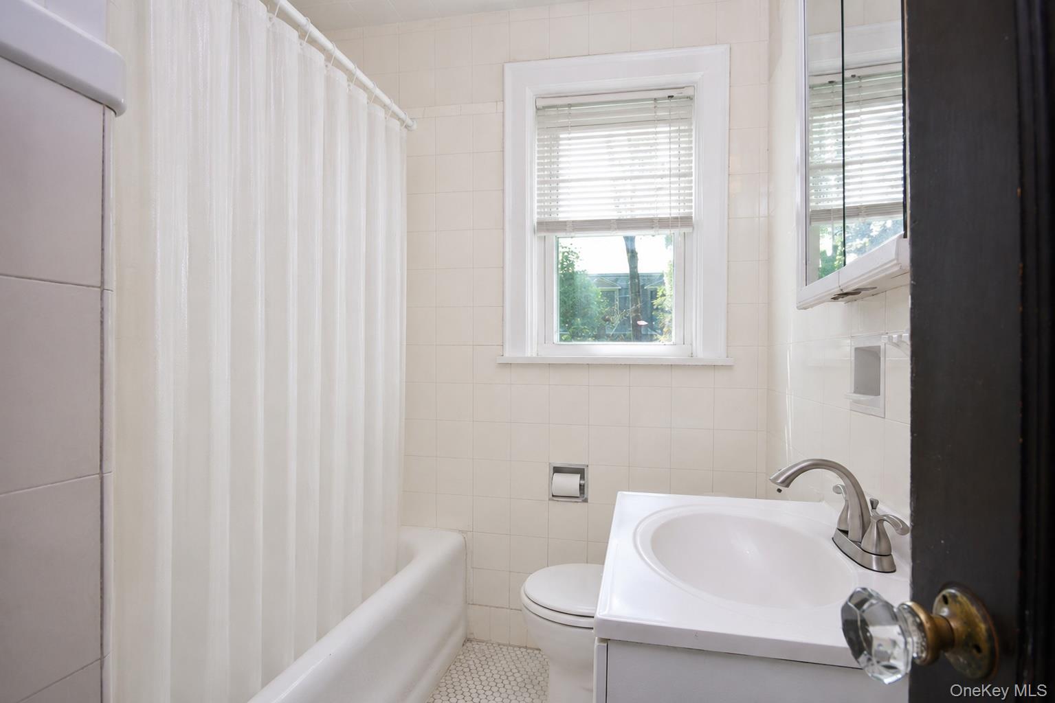 15-17 Chestnut Street, Unit 15 photo 18