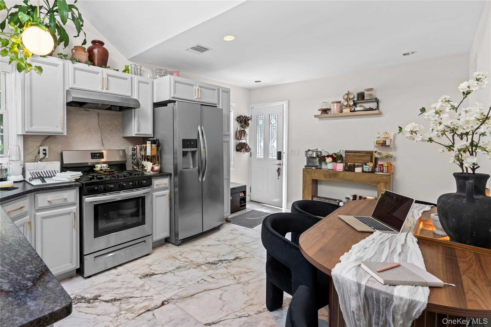5 Windsor Lane – For Sale photo 5