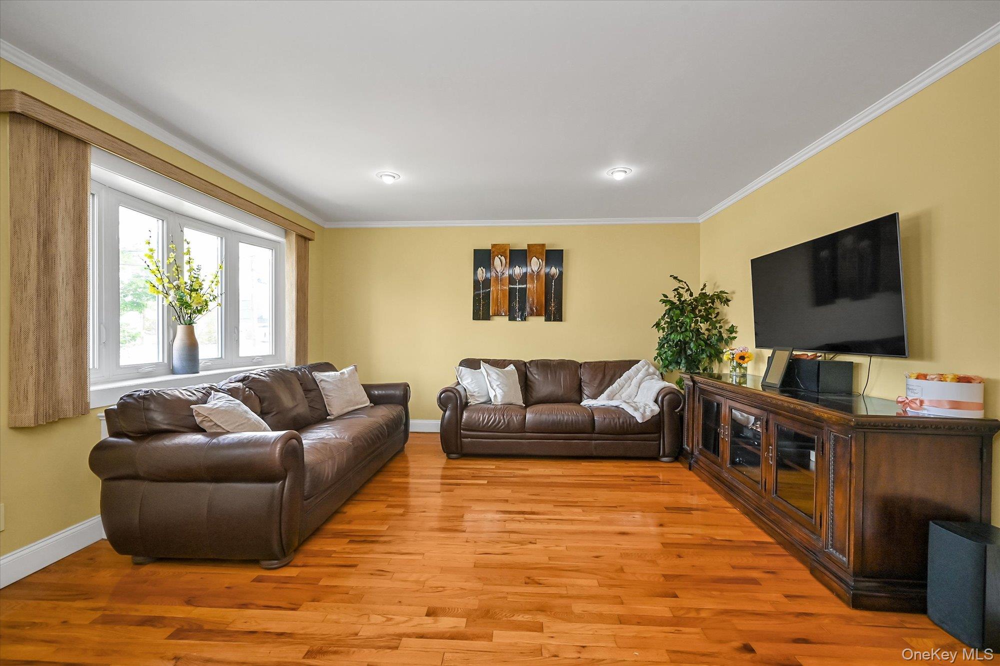 126 Roeckel Avenue – For Sale photo 2