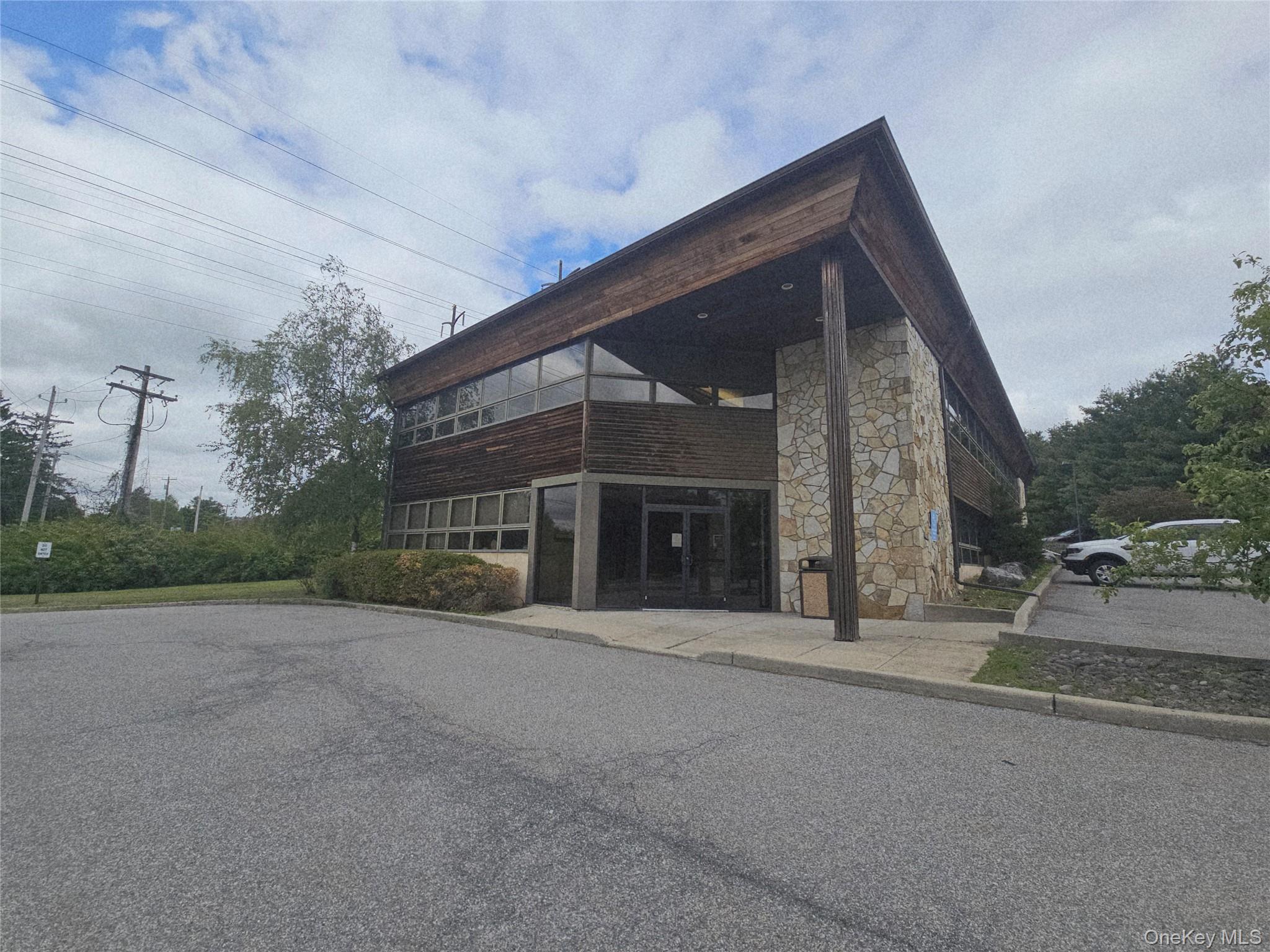 20 West Avenue – For Rent