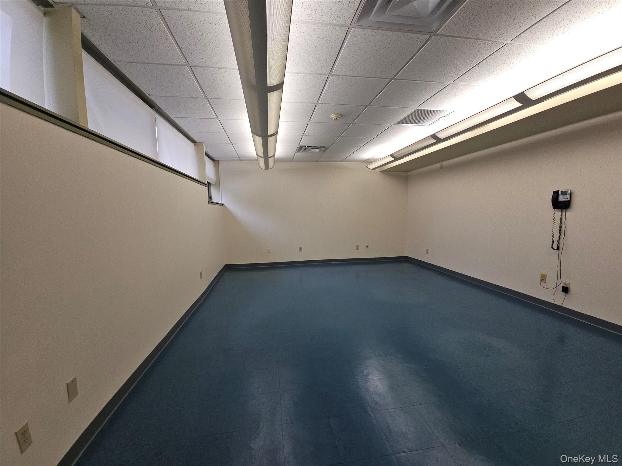 20 West Avenue – For Rent photo 8