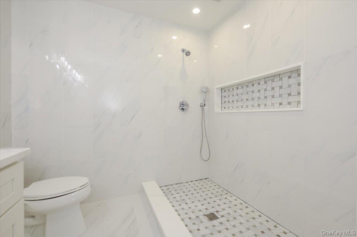 1064 Barbara Court – For Sale photo 15
