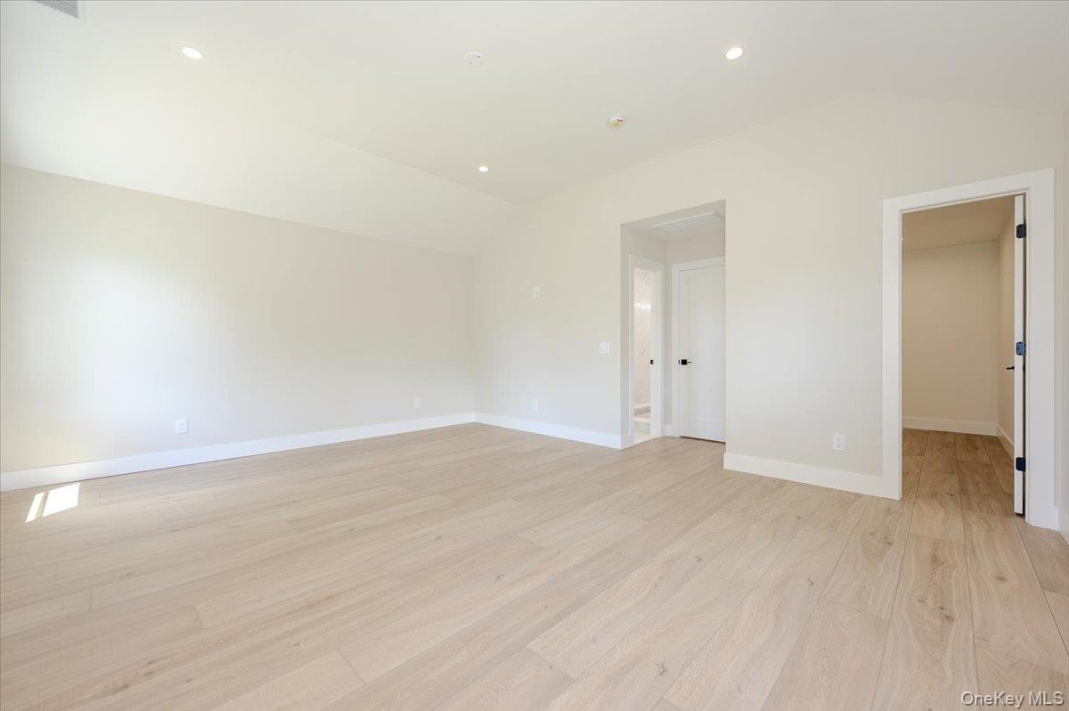 1064 Barbara Court – For Sale photo 13
