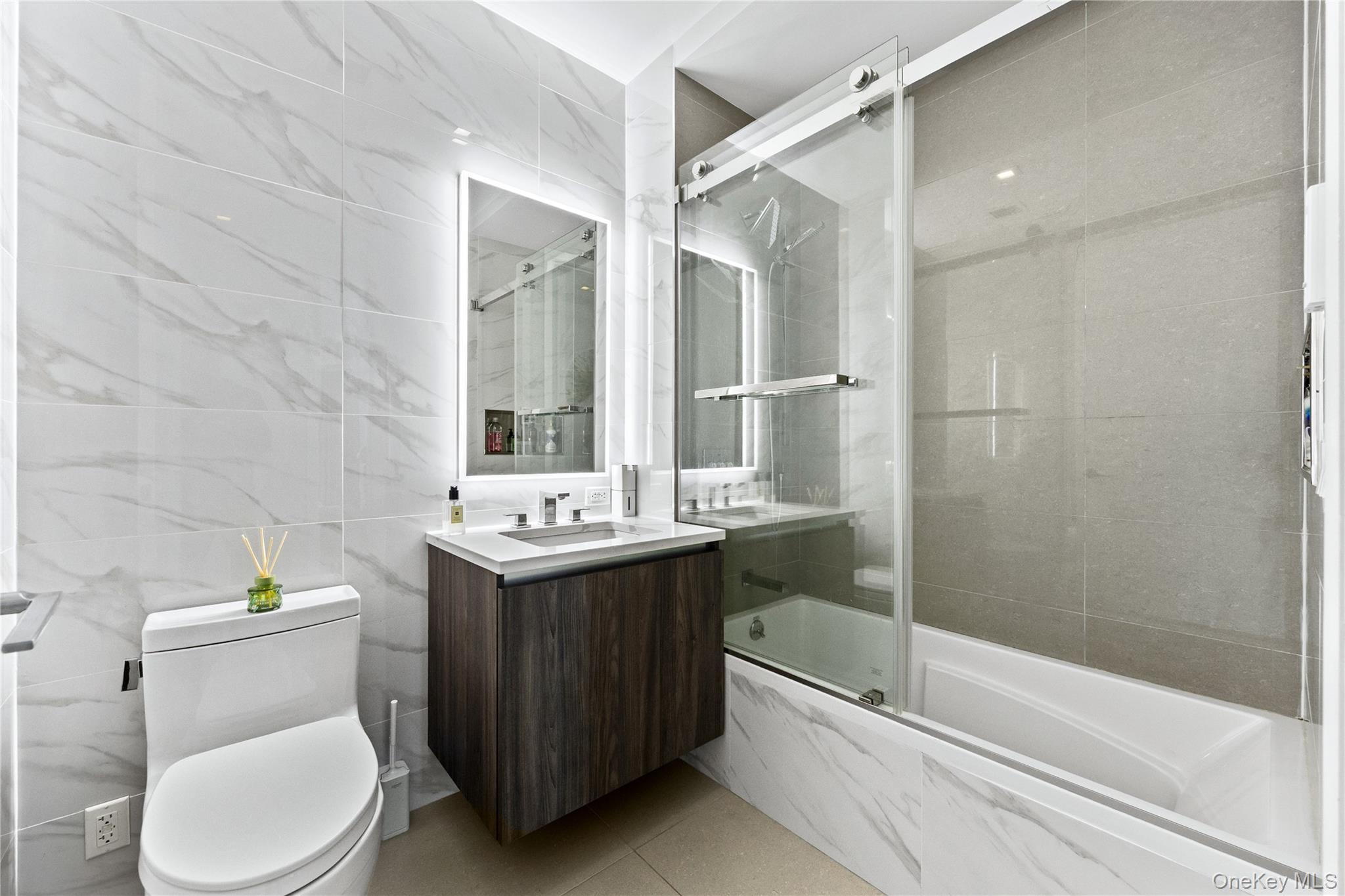33-66 Farrington Street, Unit 13F photo 16