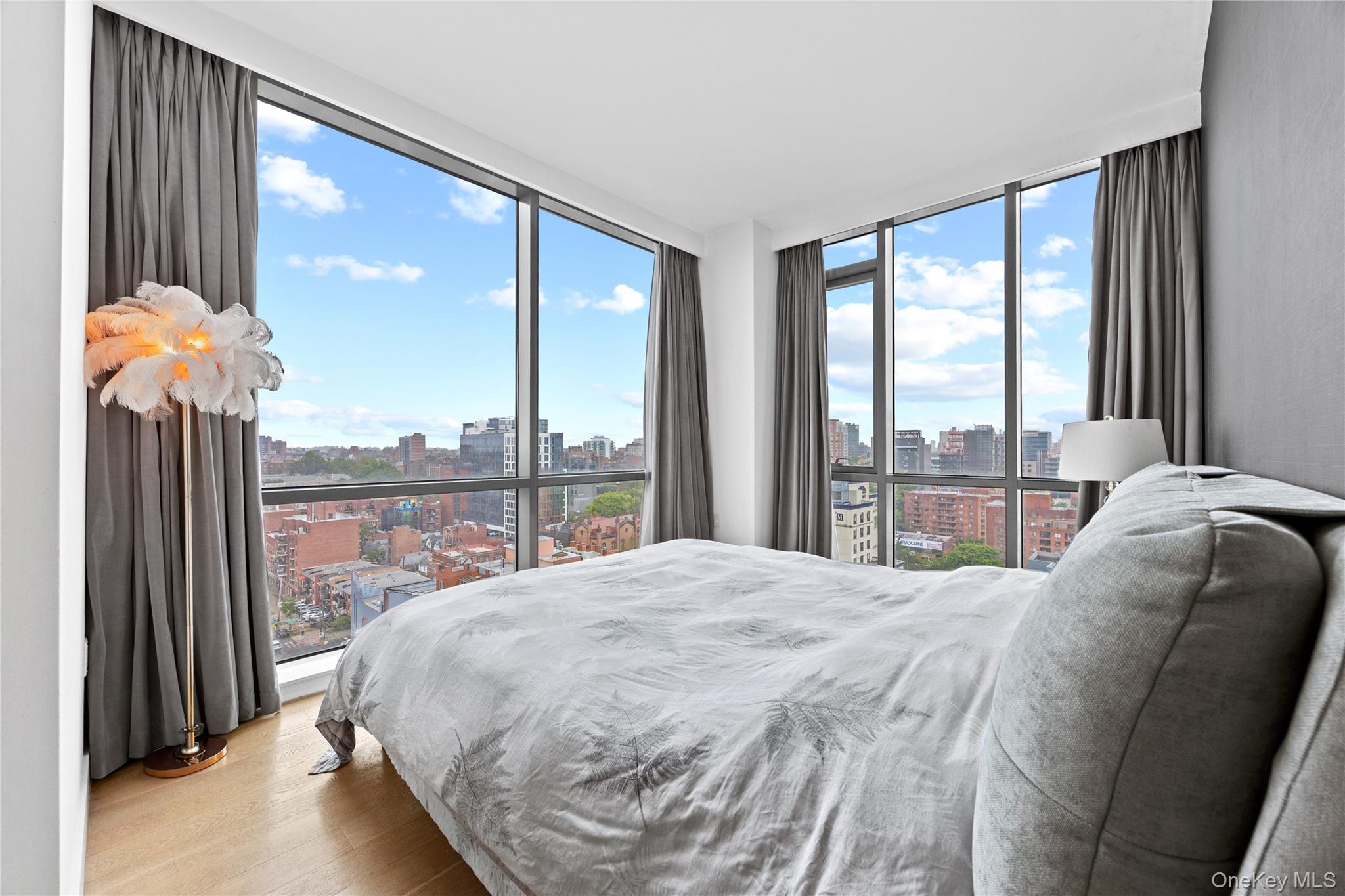 33-66 Farrington Street, Unit 13F